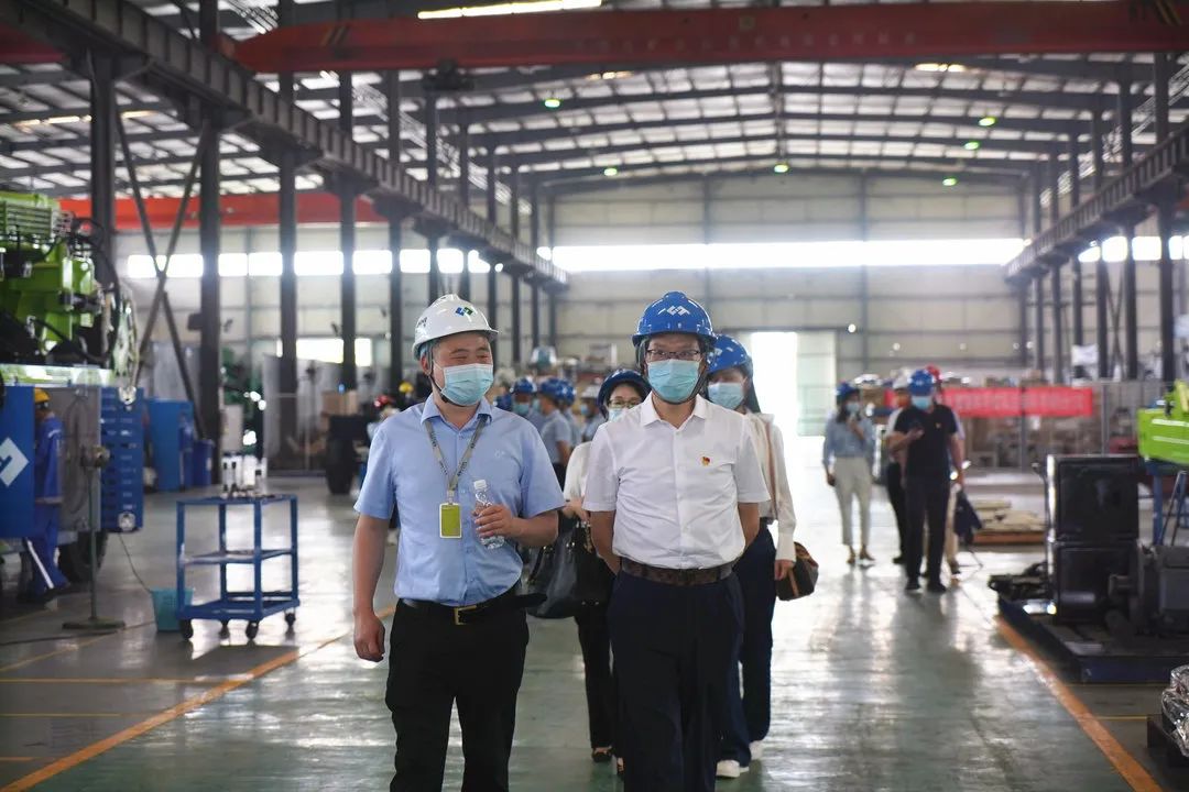 李光明書記調(diào)研藍(lán)海智裝，推動黨建與業(yè)務(wù)融合發(fā)展(圖1)