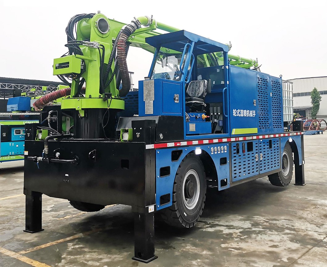 隧道濕噴機械手，一種集多功能于一體的大型混凝土濕噴臺車(圖1)